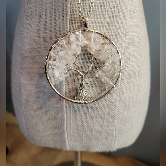 NWT beautiful handcrafted opaline quartz tree of life necklace silver ton - Picture 5 of 9